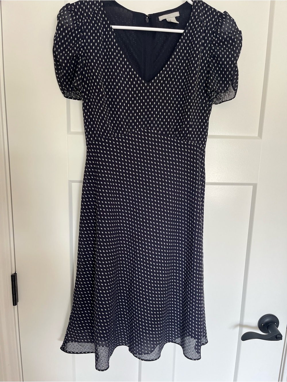 H&M Navy Blue & White V-Neck Puff Sleeve Midi Fit & Flare Dress (6)
